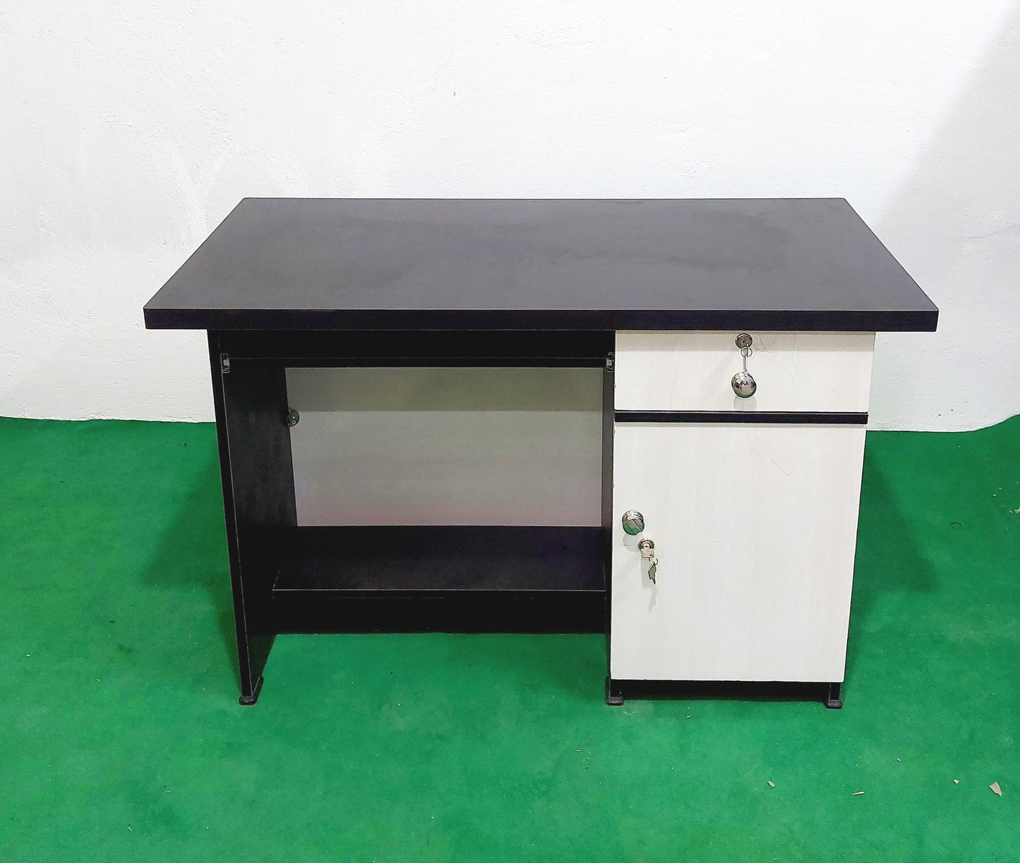 Bowzar Wooden Office Table 4X2 Feet Black and White