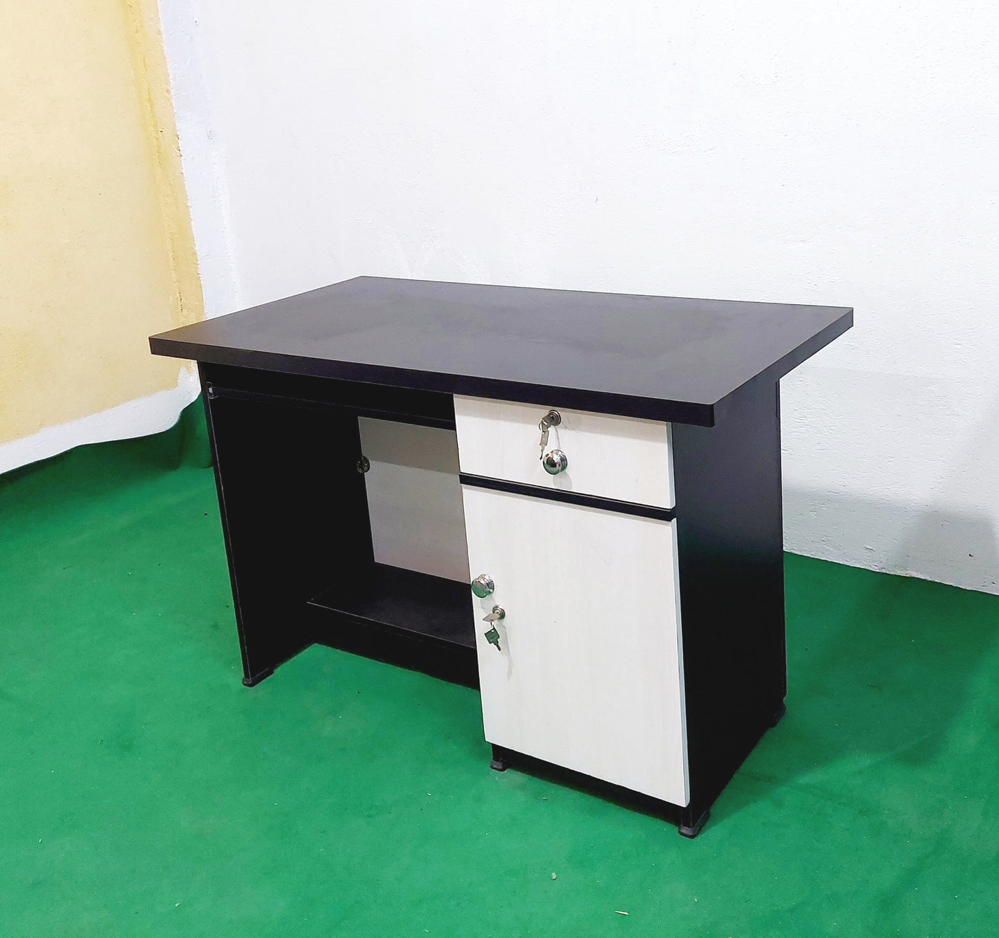 Bowzar Wooden Office Table 4X2 Feet Black and White