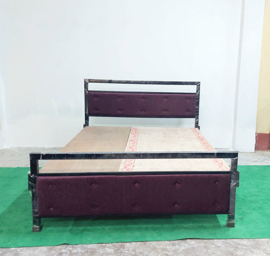 Bowzar Queen Size 5x6.5 Feet Heavy Quality Metal Bed